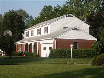 10115 Lochcrest Dr, Cincinnati, OH 45231 photo 1