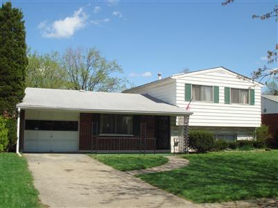 1502 Circlefield Dr, Cincinnati, OH 45246 photo 1