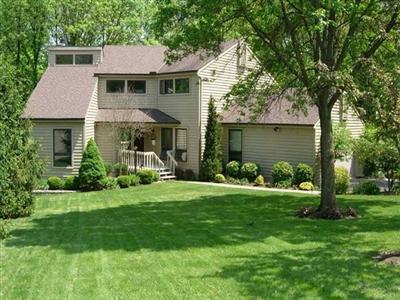 14 Trailbridge Dr, Blue Ash, OH 45241 photo 1