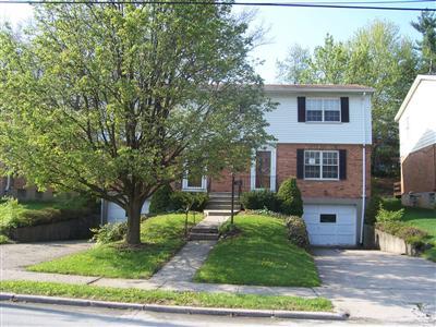 3141 Westbrook Dr, Cincinnati, OH 45238 photo 1