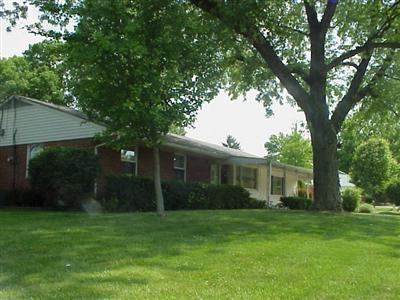 243 Nelson Ln, Springdale, OH 45246 photo 1