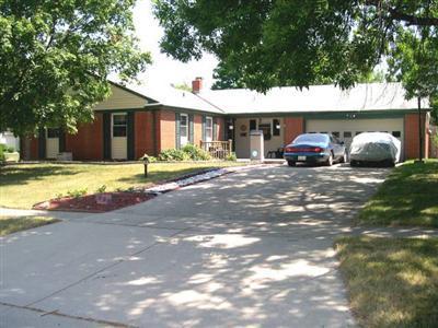 828 Smiley Ave, Forest Park, OH 45240 photo 1