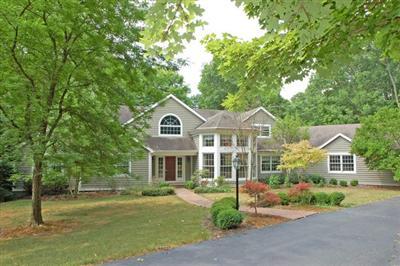 31 Locust Hill Rd, Cincinnati, OH 45245 photo 1