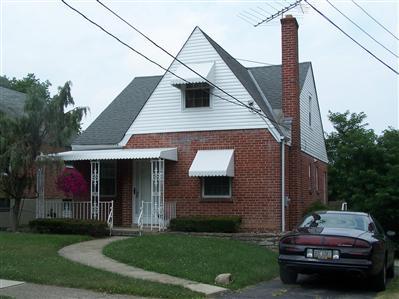 1627 Atson Ln, Cincinnati, OH 45205 photo 1
