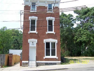 2265 Loth St, Cincinnati, OH 45219 photo 1