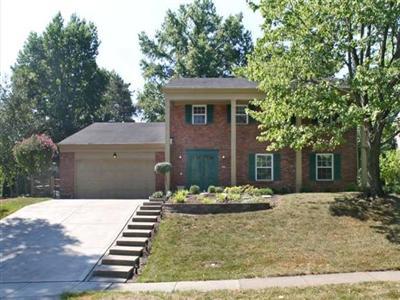 5477 Elmcrest Ln, Cincinnati, OH 45242 photo 1