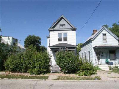 1615 Dewey Ave, Cincinnati, OH 45205 photo 1