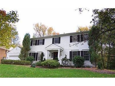 7051 Royalgreen Dr, Cincinnati, OH 45244 photo 3