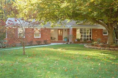6089 Ropes Dr, Cincinnati, OH 45244 photo 3