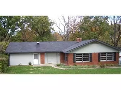 9473 Sherborn Dr, Cincinnati, OH 45231 photo 1