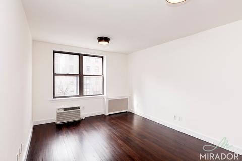 6445 Fields Ertel Rd, Cincinnati, OH 45241 photo 1