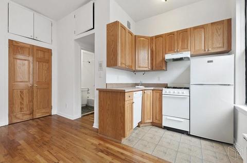 5300 Stewart Ave, Cincinnati, OH 45227 photo 1