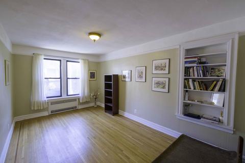 4344 Eighth St, Cincinnati, OH 45205 photo 2