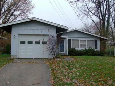 8527 Pringle Dr, Cincinnati, OH 45231 photo 3