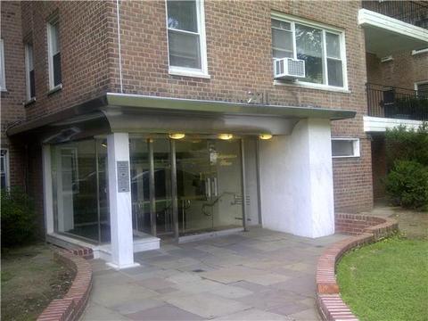 3743 Hyde Park Ave, Cincinnati, OH 45209 photo 1