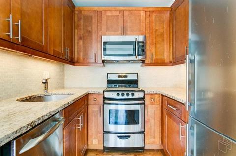 10144 Wayne Ave, Woodlawn, OH 45215 photo 6