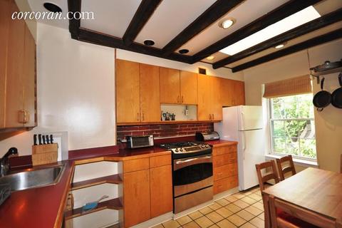 8489 Mockingbird Ln, Cincinnati, OH 45231 photo 13