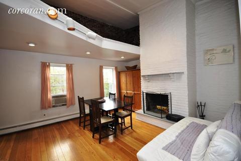8489 Mockingbird Ln, Cincinnati, OH 45231 photo 4