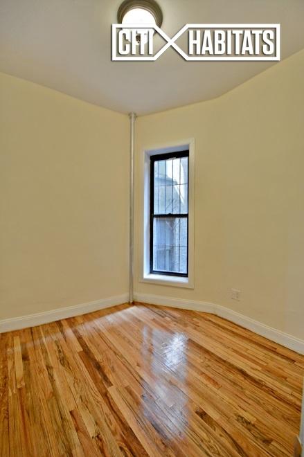 1041 Central Ave, Cincinnati, OH 45202 photo 4