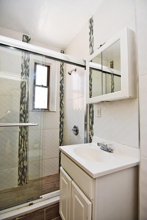 7524 Winton Rd, Cincinnati, OH 45224 photo 5