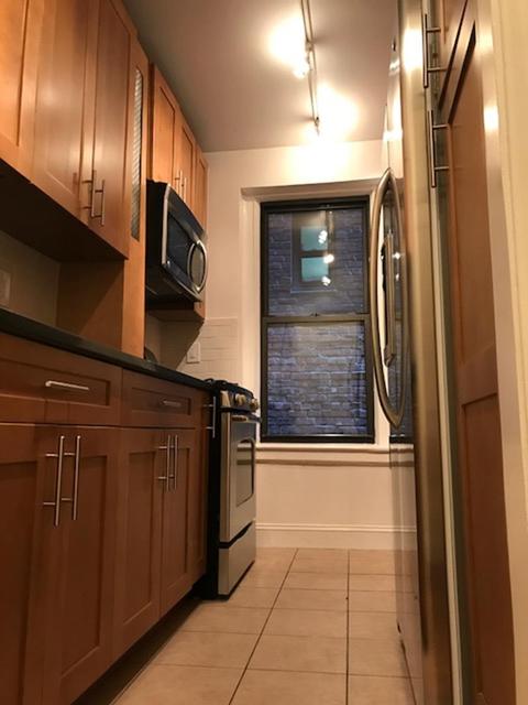 3341 Stanhope Ave, Cincinnati, OH 45211 photo 2