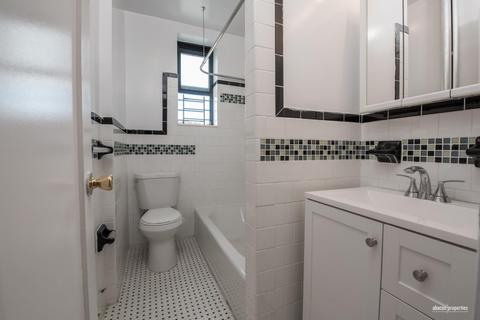 11005 Woodlands Way, Blue Ash, OH 45241 photo 8