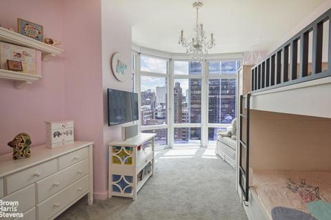 2401 Impala Dr, Cincinnati, OH 45231 photo 6