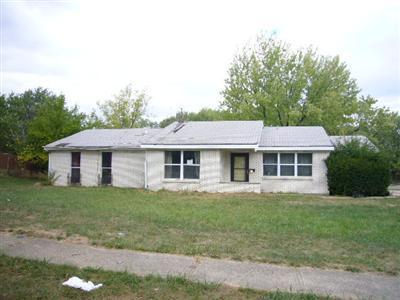 1230 Beechpoint Dr, Cincinnati, OH 45231 photo 3