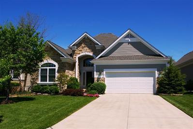 877 Pine Valley Ln, Cincinnati, OH 45245 photo 3