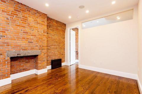 3068 Wardall Ave, Cincinnati, OH 45211 photo 2