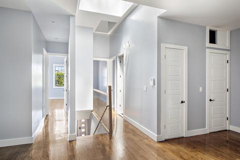 6910 Given Rd, Cincinnati, OH 45243 photo 4