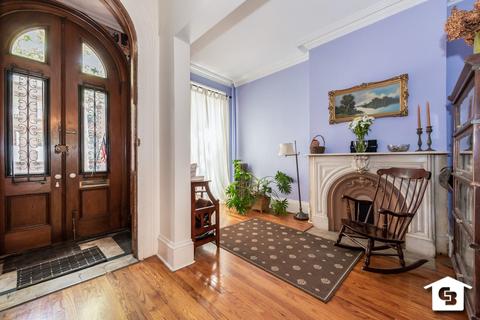 1046 Thunderbird Dr, Cincinnati, OH 45231 photo 6