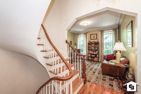 1046 Thunderbird Dr, Cincinnati, OH 45231 photo 8
