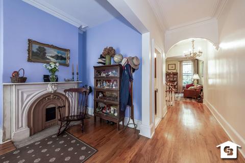 1046 Thunderbird Dr, Cincinnati, OH 45231 photo 7