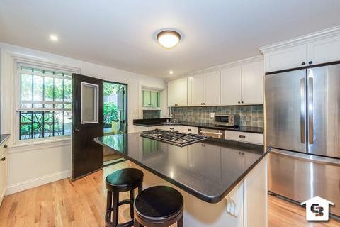 1046 Thunderbird Dr, Cincinnati, OH 45231 photo 12