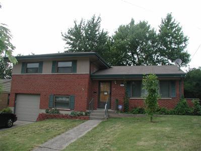 1046 Thunderbird Dr, Cincinnati, OH 45231 photo 3