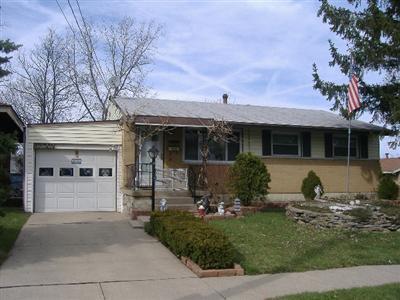 9343 Comstock Dr, Cincinnati, OH 45231 photo 3