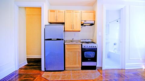 3835 Edge Hill Pl, Cincinnati, OH 45229 photo 6