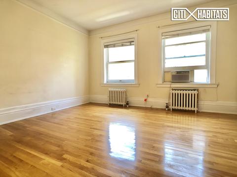 3200 Stanhope Ave, Cincinnati, OH 45211 photo 4