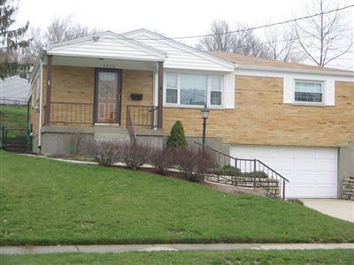 5716 Fourson Dr, Cincinnati, OH 45233 photo 3