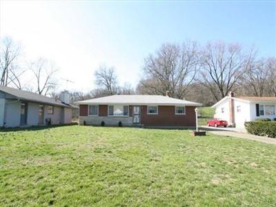 235 Riddle Rd, Woodlawn, OH 45215 photo 3