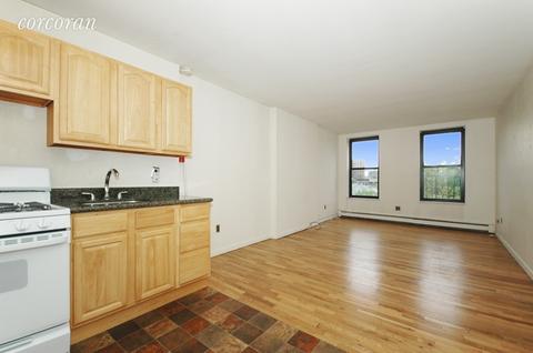 10728 Pippin Rd, Cincinnati, OH 45231 photo 1