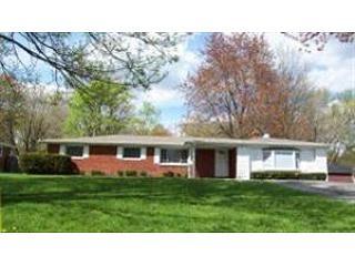 800 Fairway Dr, Cincinnati, OH 45245 photo 1