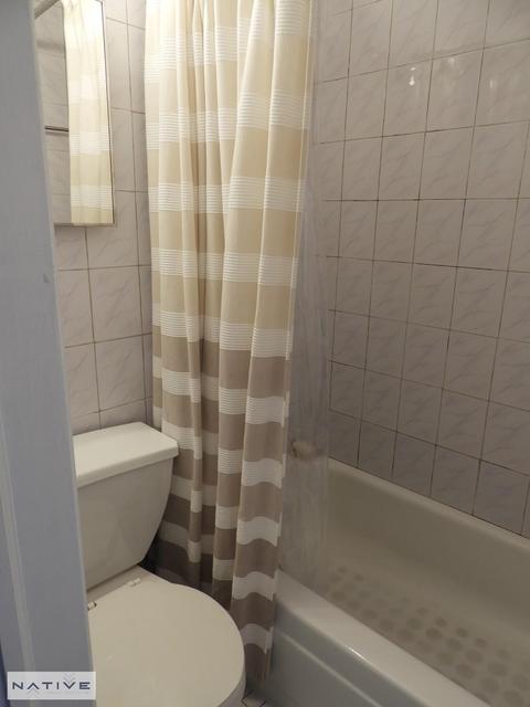 12016 Goodfield Cir, Cincinnati, OH 45240 photo 4