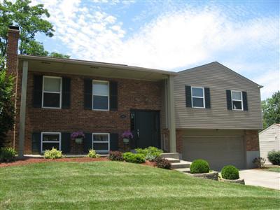 1411 Pinebluff Ln, Cincinnati, OH 45255 photo 1