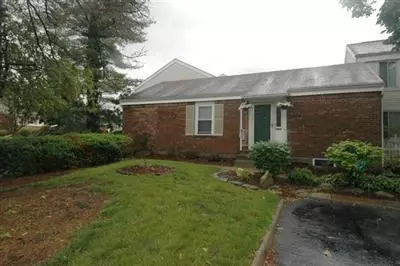 4108 Independence Dr, Cincinnati, OH 45255 photo 1