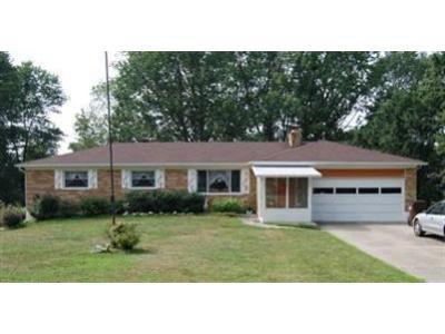 817 Danny Dr, Cincinnati, OH 45245 photo 1