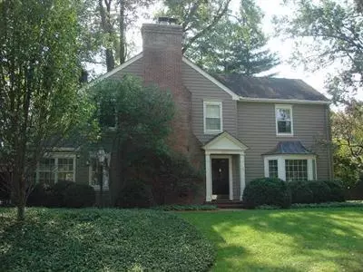 6607 Pleasant St, Mariemont, OH 45227 photo 1