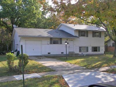 878 Glasgow Dr, Forest Park, OH 45240 photo 1