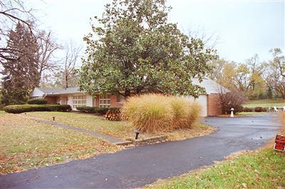 8100 Springvalley Dr, Cincinnati, OH 45236 photo 1